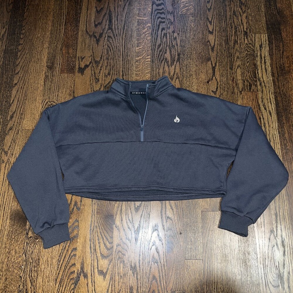 Ryderwear Women's Gray Cropped Half-Zip Sweatshirt - see measurements for size